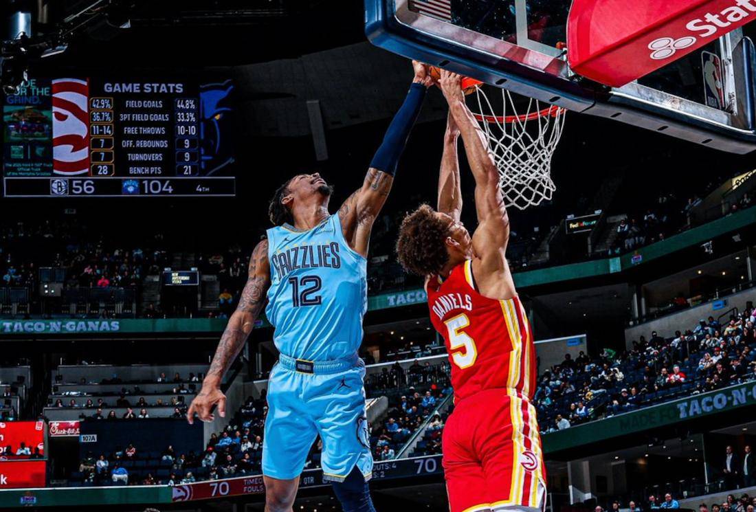 九游体育-转折点巴黎圣日耳曼强势反弹，NBA季后赛窗口期攻防权衡，悬念犹存，年轻球员得到机会的简单介绍